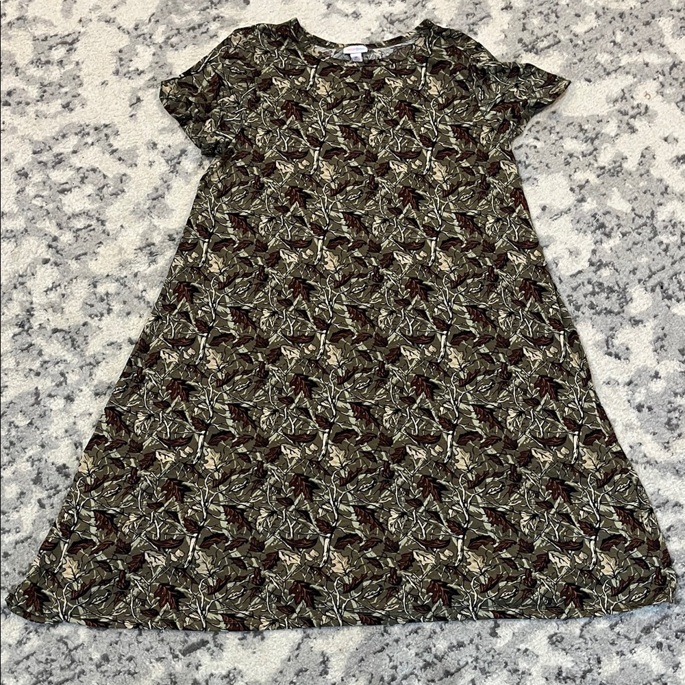LuLaRoe Kids Dress with Leafy Pattern